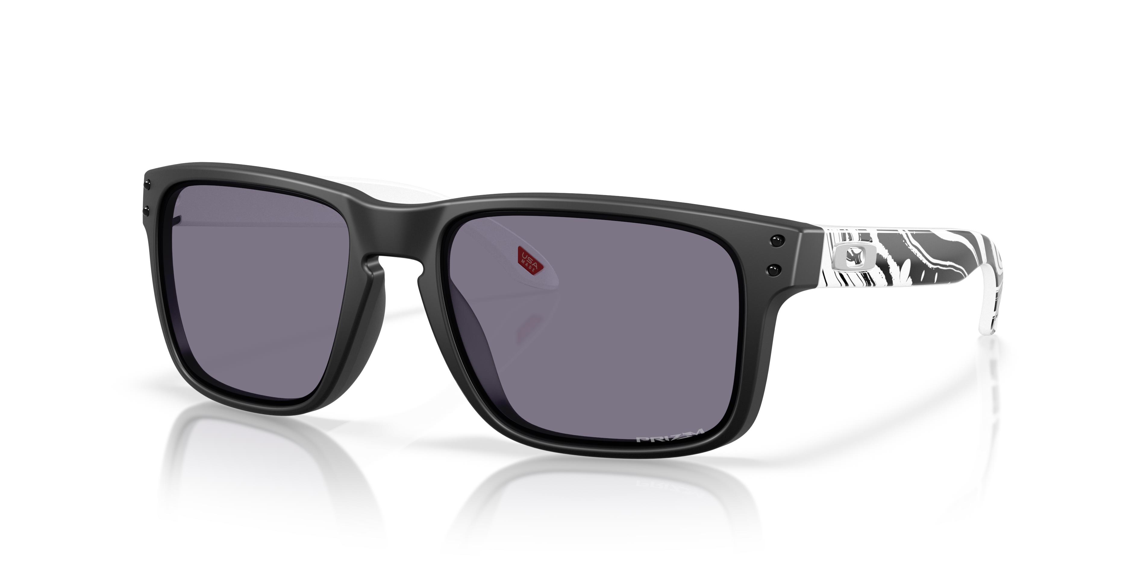Picture of Oakley Sunglasses HOLBROOK